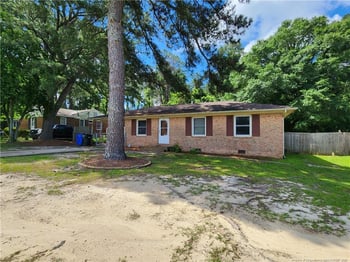 4617 Belford Rd, Fayetteville, NC 28314