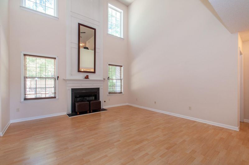 4617 Dresden Village Dr, Raleigh, NC 27604