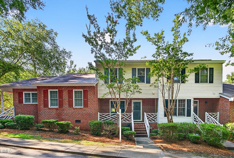 4617 Fawnbrook Cir, Raleigh, NC 27612