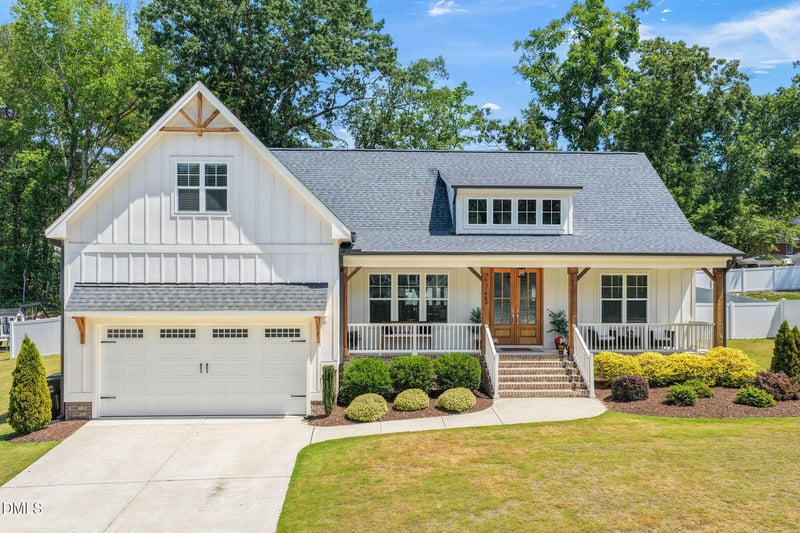 462 Lambert Ln, Fuquay Varina, NC 27526