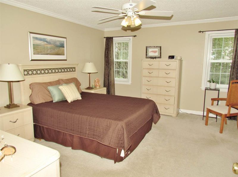 4620 Windmere Chase Dr, Raleigh, NC 27616