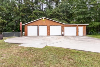 4621 Fork Dr, Zebulon, NC 27597