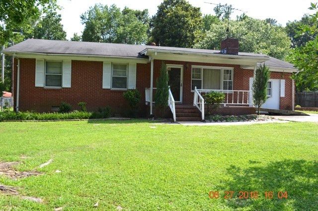 4621 Redwood Rd, Durham, NC 27704
