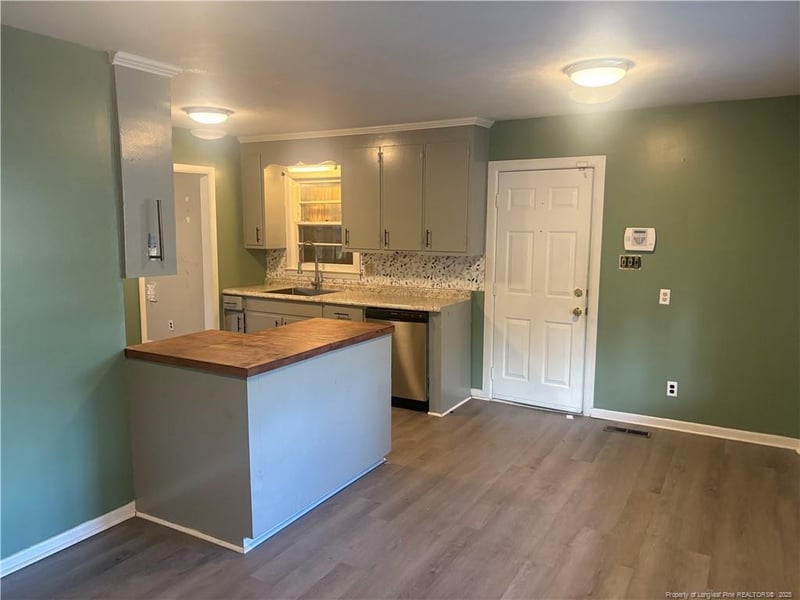 4621 Rosehill Rd, Fayetteville, NC 28311