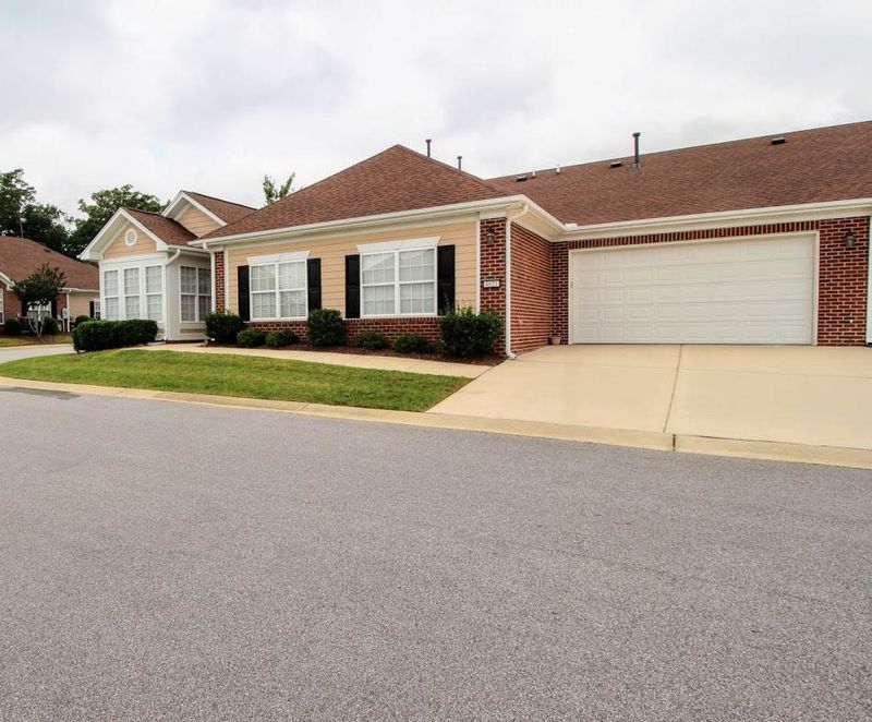 4621 Thorn Leaf Ct, Raleigh, NC 27604