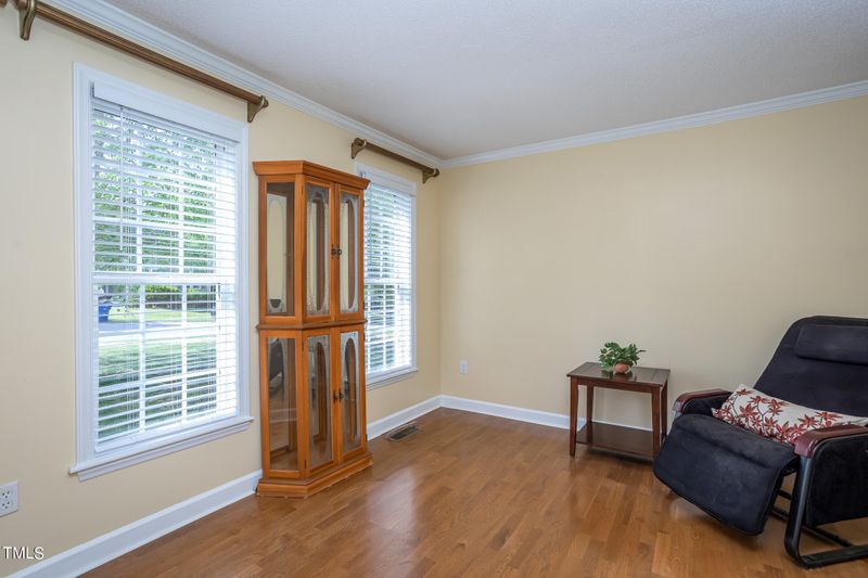 4621 Windmere Chase Dr, Raleigh, NC 27616