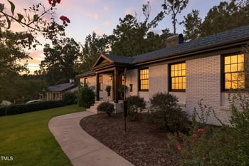 4621 Woodridge Dr, Raleigh, NC 27612