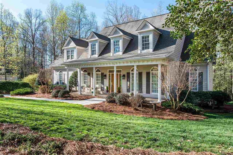 4624 Cresta Dr, Raleigh, NC 27603