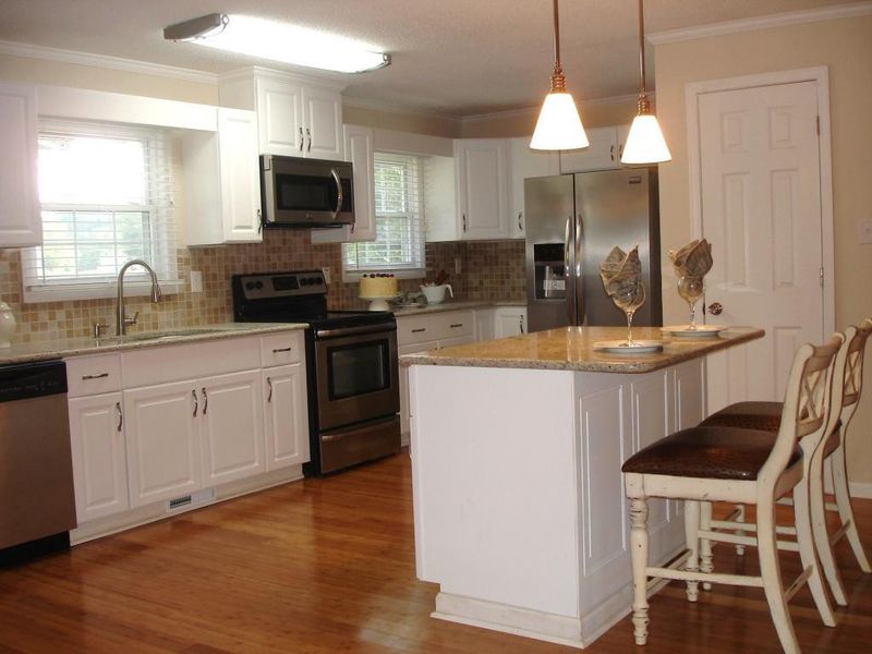 4625 Mrs White Ln, Mebane, NC 27302