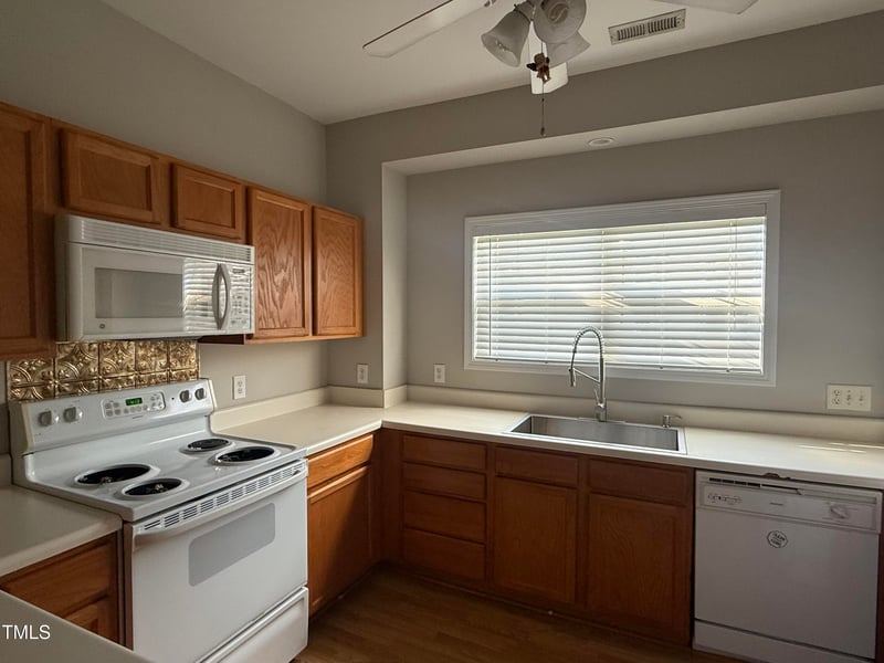4626 Centrebrook Cir, Raleigh, NC 27616