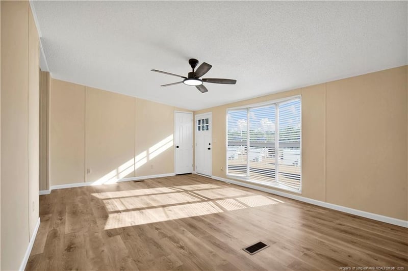 4630 Elite Ct, Hope Mills, NC 28348