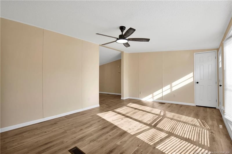 4630 Elite Ct, Hope Mills, NC 28348