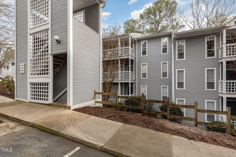 4631 Timbermill Ct #303, Raleigh, NC 27612