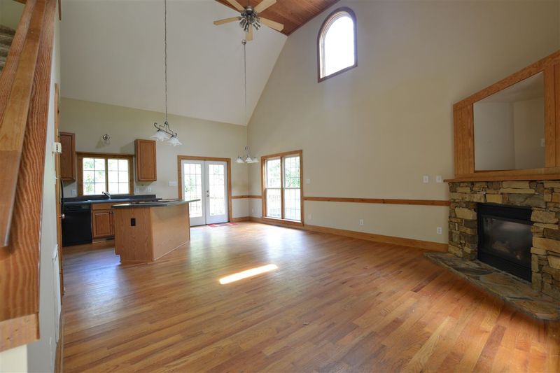 4633 Fork Dr, Zebulon, NC 27597