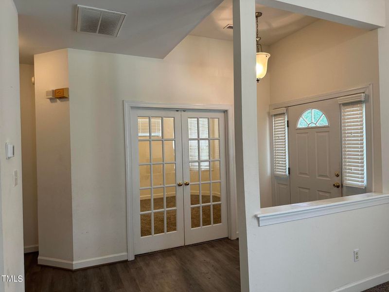 4633 Pooh Corner Dr, Raleigh, NC 27616