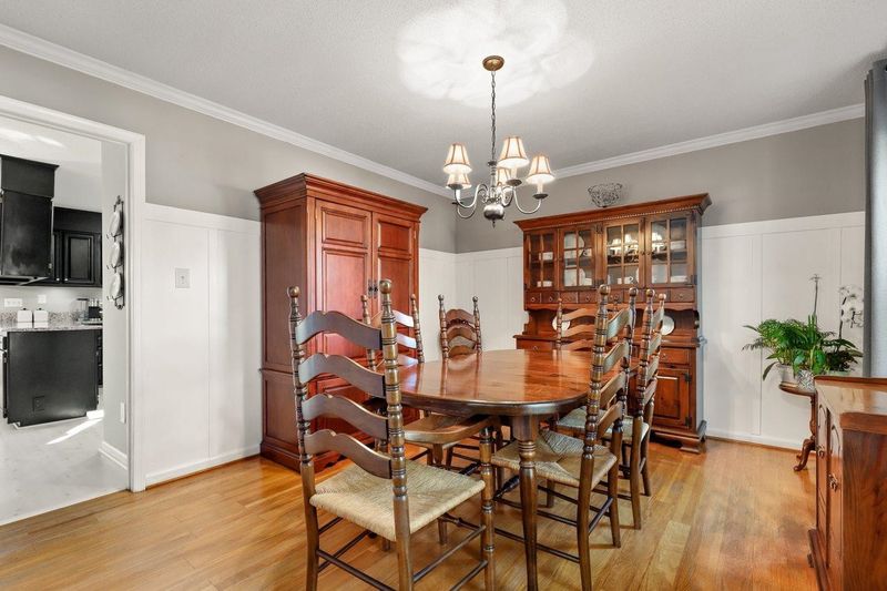4637 Holly Brook Dr, Apex, NC 27539