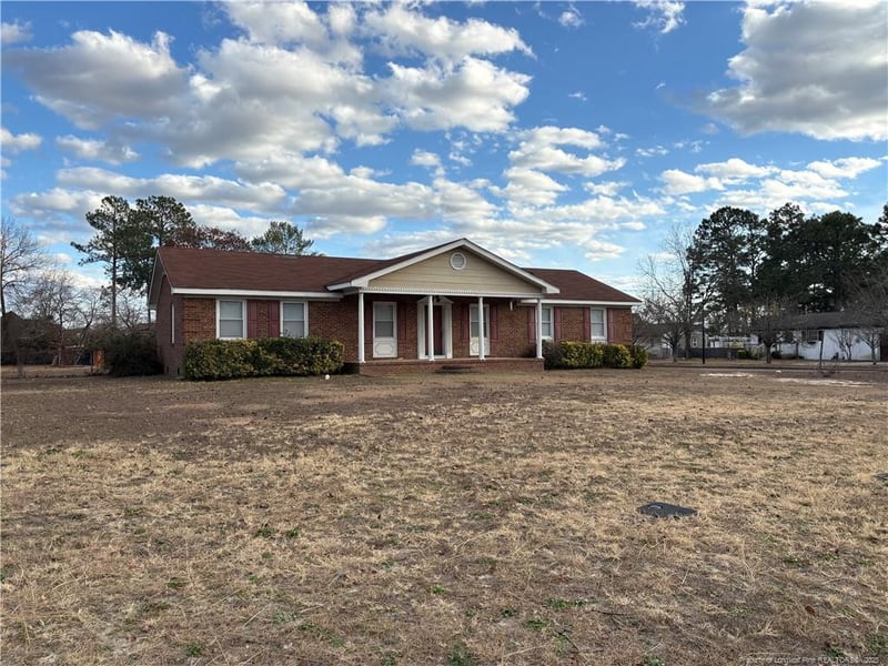 4639 Legion Rd, Hope Mills, NC 28348