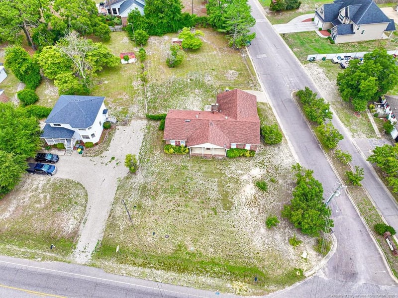 4639 Legion Rd, Hope Mills, NC 28348