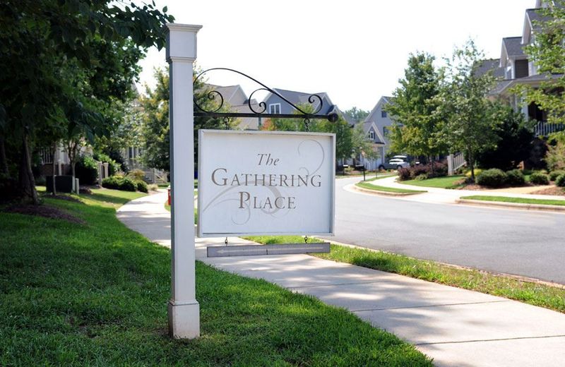 464 Claremont Dr, Chapel Hill, NC 27516