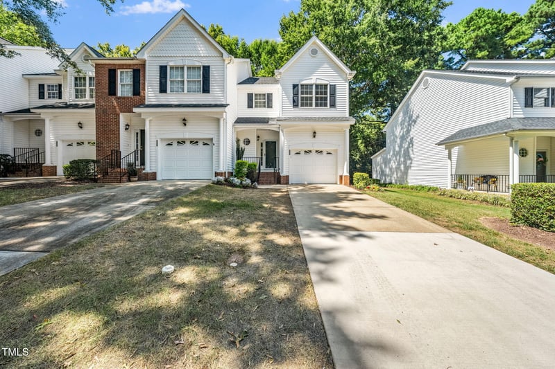 4640 Asterwood Dr, Raleigh, NC 27606
