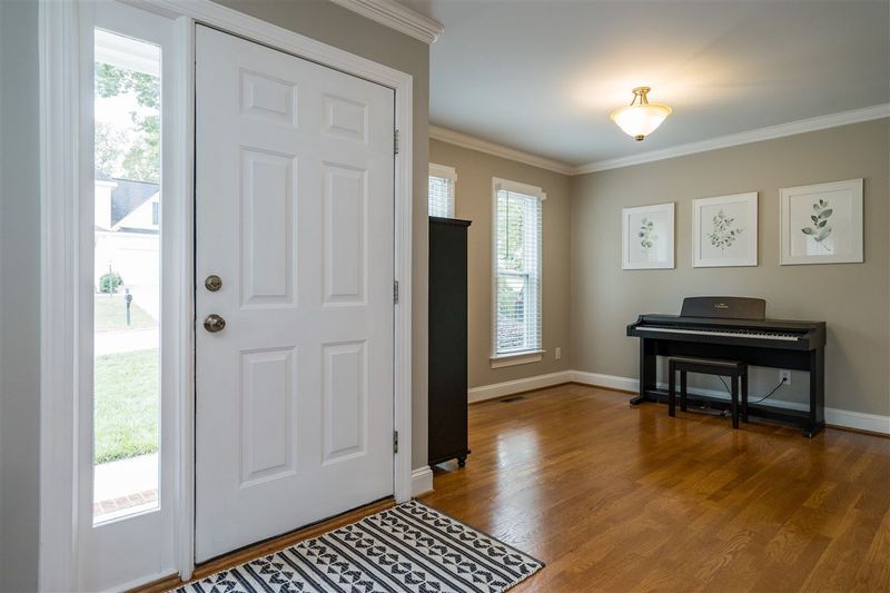 4640 Forest Highland Dr, Raleigh, NC 27604