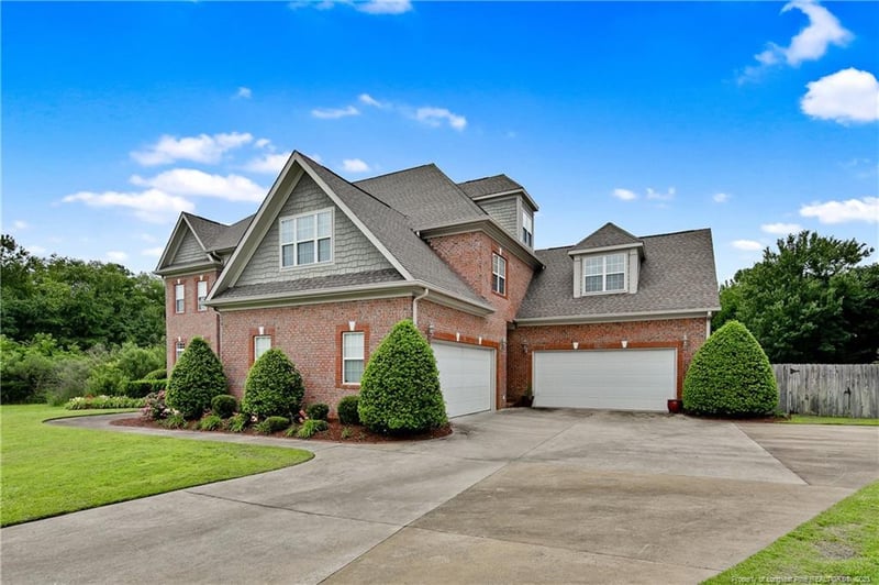 4640 Weaverhall Dr, Fayetteville, NC 28314