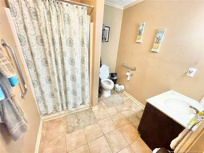 4642 Cheltenham Rd, Fayetteville, NC 28304