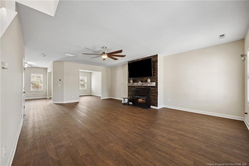 4644 Woodline Dr, Fayetteville, NC 28314