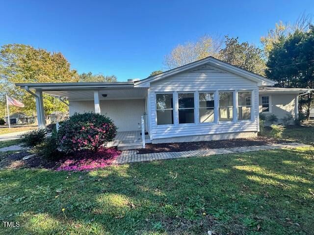 465 N Dunn St, Angier, NC 27501