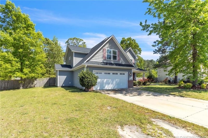 4655 Cedar Pass Dr, Hope Mills, NC 28348