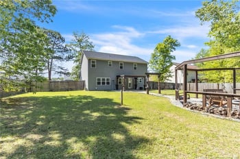4655 Cedar Pass Dr, Hope Mills, NC 28348