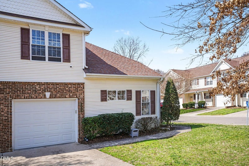 4655 Pooh Corner Dr, Raleigh, NC 27616