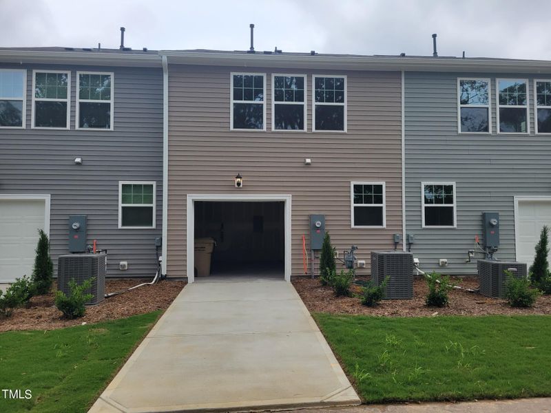 466 Channel Drop Dr #110, Clayton, NC 27520