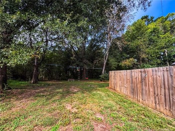 466 Forest Oaks Dr, Sanford, NC 27330