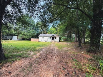 466 Forest Oaks Dr, Sanford, NC 27330