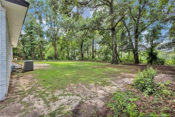 466 Lansdowne Rd, Fayetteville, NC 28314