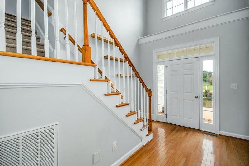 466 Windgate Dr, Clayton, NC 27527