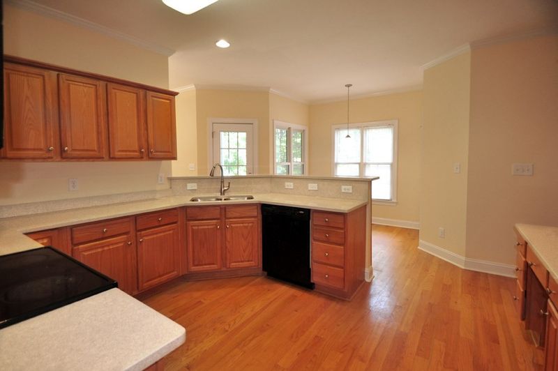 468 Chatham Forest Dr, Pittsboro, NC 27312