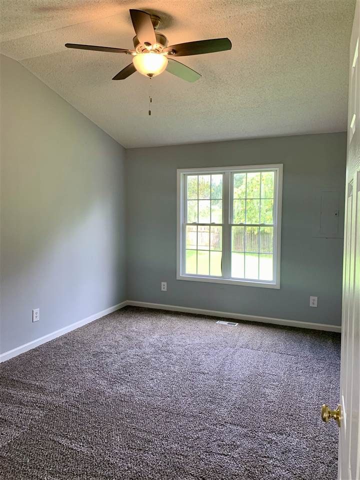 468 N Pleasant Coates Rd, Benson, NC 27504