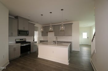 469 Clark Creek Ln, Cary, NC 27519