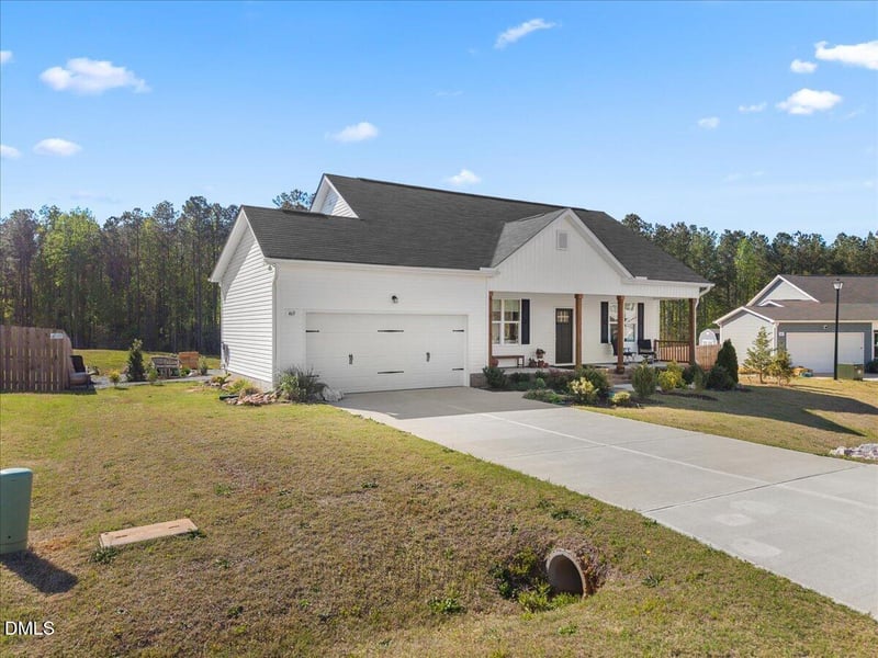 469 Olde Place Dr, Zebulon, NC 27597