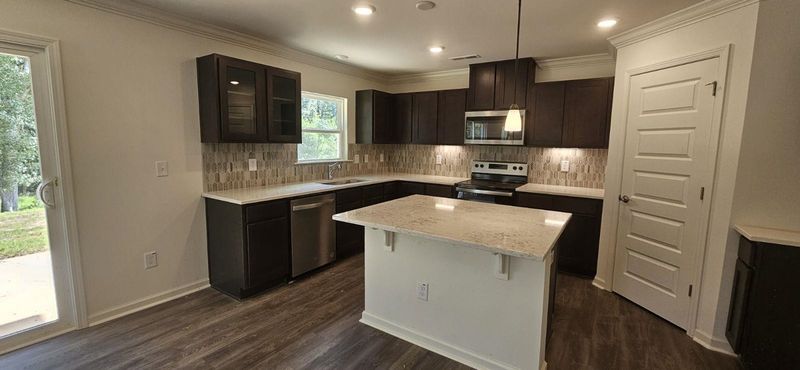 469 Thorny Branch Dr, Raleigh, NC 27603