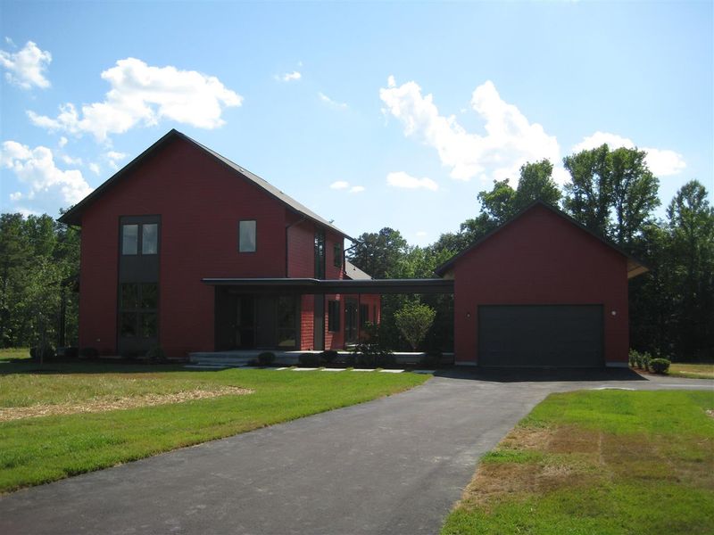 47 Cannamann Rd, Chapel Hill, NC 27516