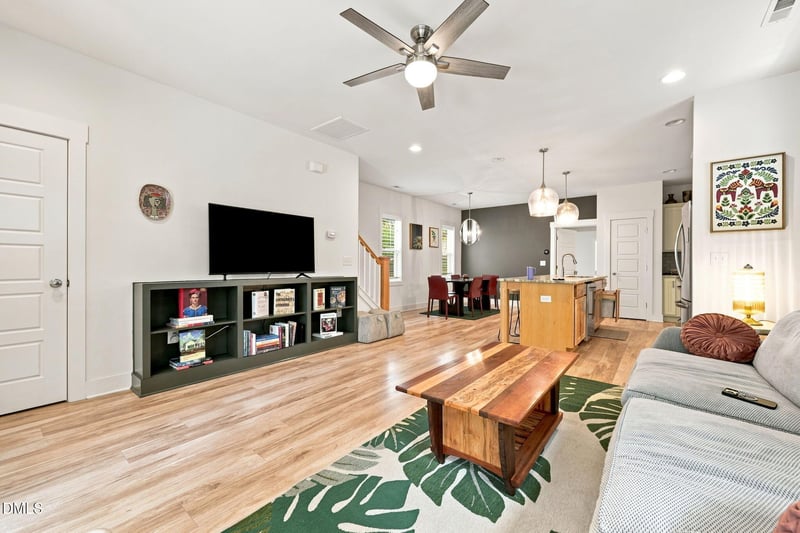 47 Hawk Point Rd, Chapel Hill, NC 27516