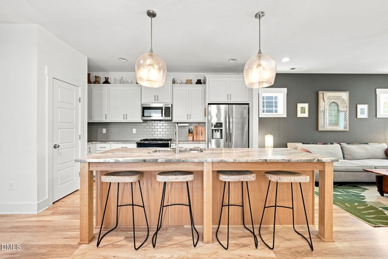 47 Hawk Point Rd, Chapel Hill, NC 27516