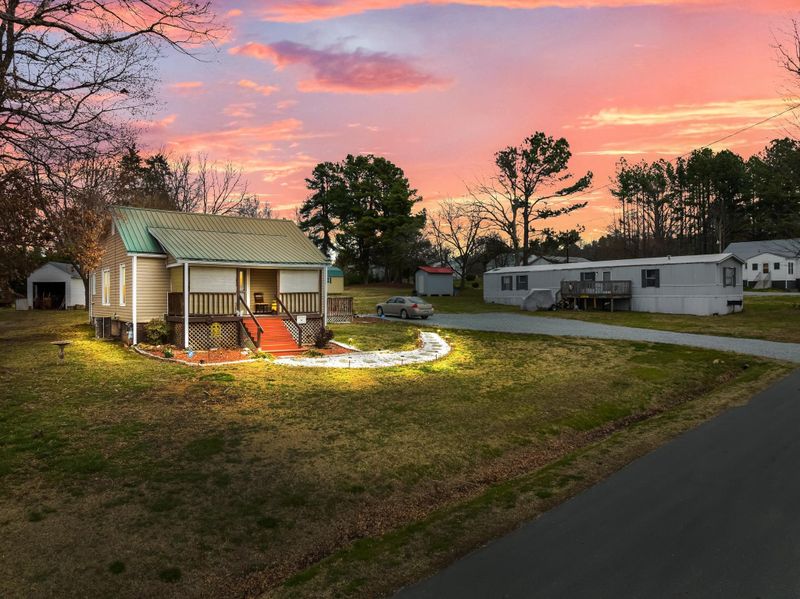47 Montague Ave, Roxboro, NC 27573