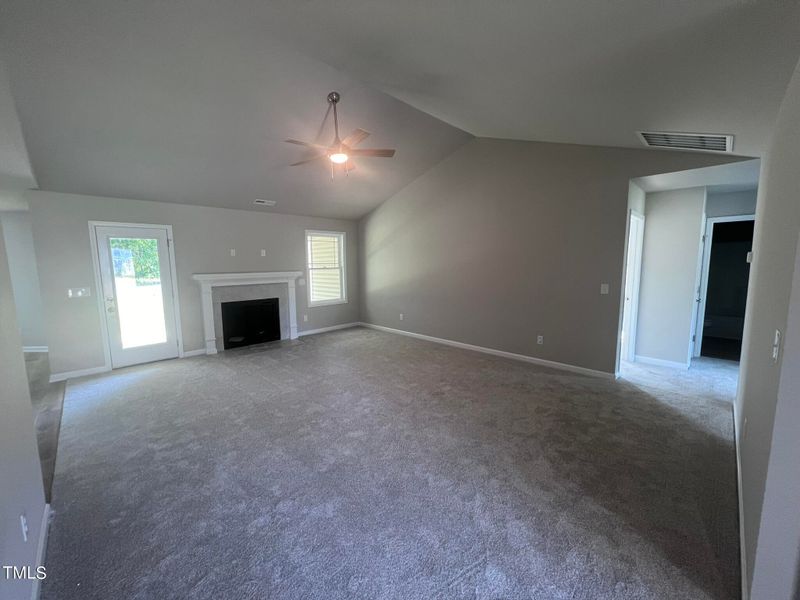 47 Oakfield Trace Dr, Four Oaks, NC 27524
