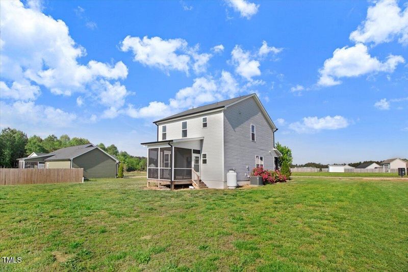 47 Peduncle St, Selma, NC 27576