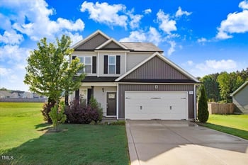 47 Peduncle St, Selma, NC 27576