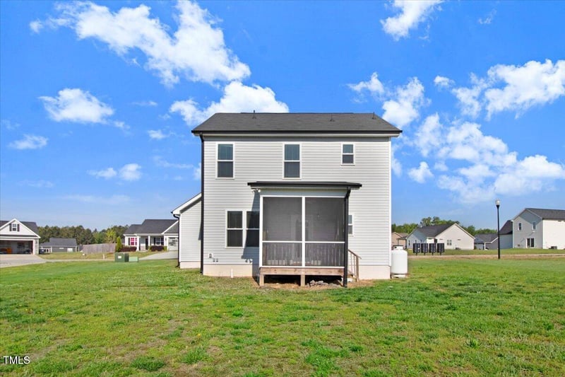 47 Peduncle St, Selma, NC 27576